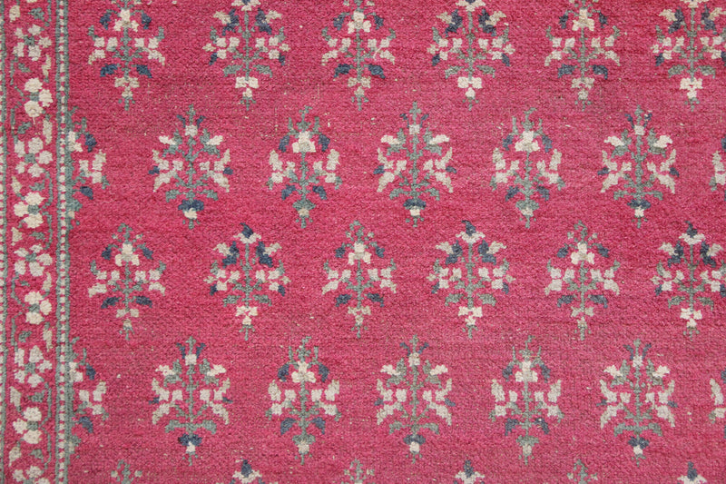 Antique Amritsar Carpet, Northern India 274 x 365cm / 9'0" x 12'0"