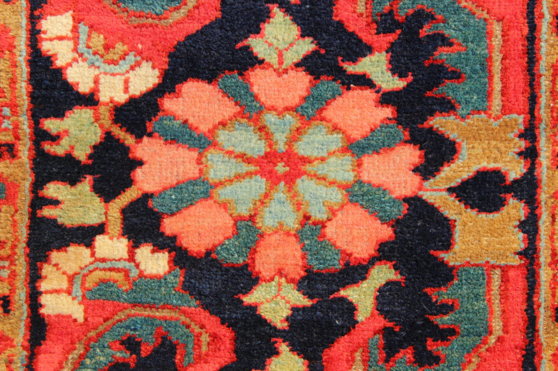 Antique Heriz Carpet 310 x 411cm / 10'2" x 13'6"