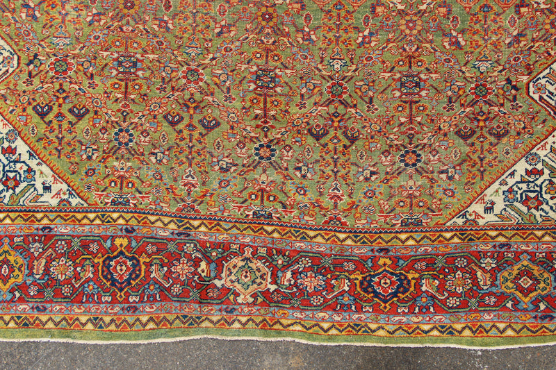 Antique Mahal Carpet, Green Field 264 x 325cm / 8'8" x 10'8"