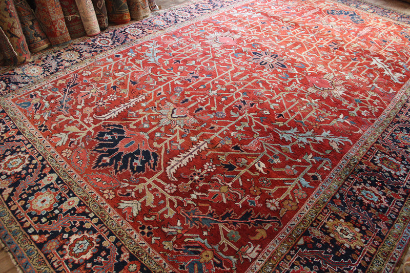 Antique Fine Heriz Carpet 290 x 444cm / 9'6" x 14'6"