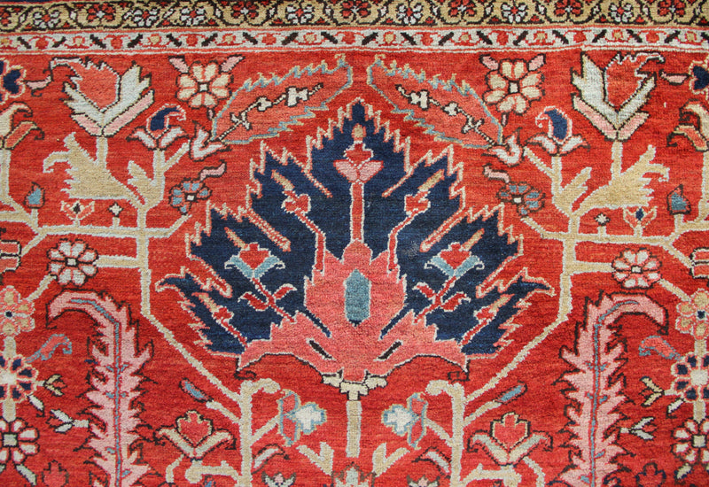 Antique Fine Heriz Carpet 290 x 444cm / 9'6" x 14'6"