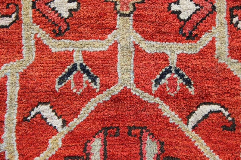 Antique Fine Heriz Carpet 290 x 444cm / 9'6" x 14'6"