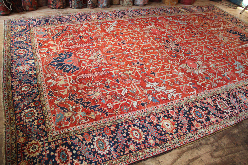 Antique Fine Heriz Carpet 290 x 444cm / 9'6" x 14'6"