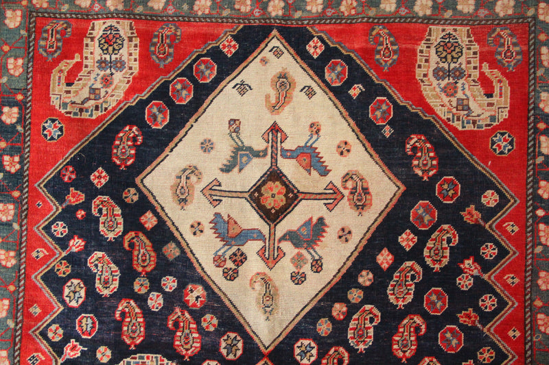 Fine Antique Qashqai Rug 130 x 216cm / 4'3" x 7'1"