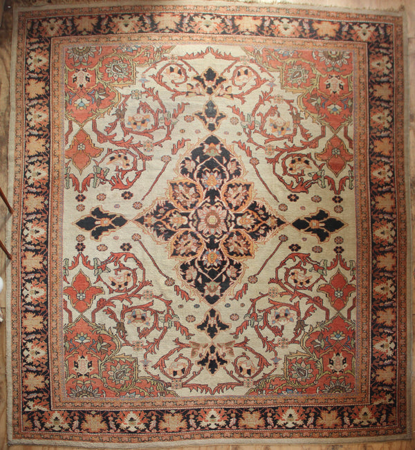 Antique Mahal Carpet 330 x 380cm / 10'10" x 12'5"