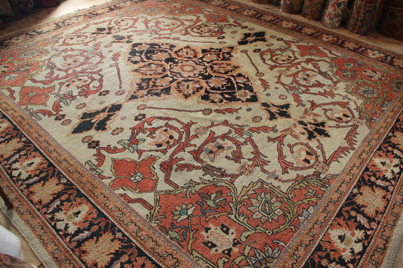Antique Mahal Carpet 330 x 380cm / 10'10" x 12'5"
