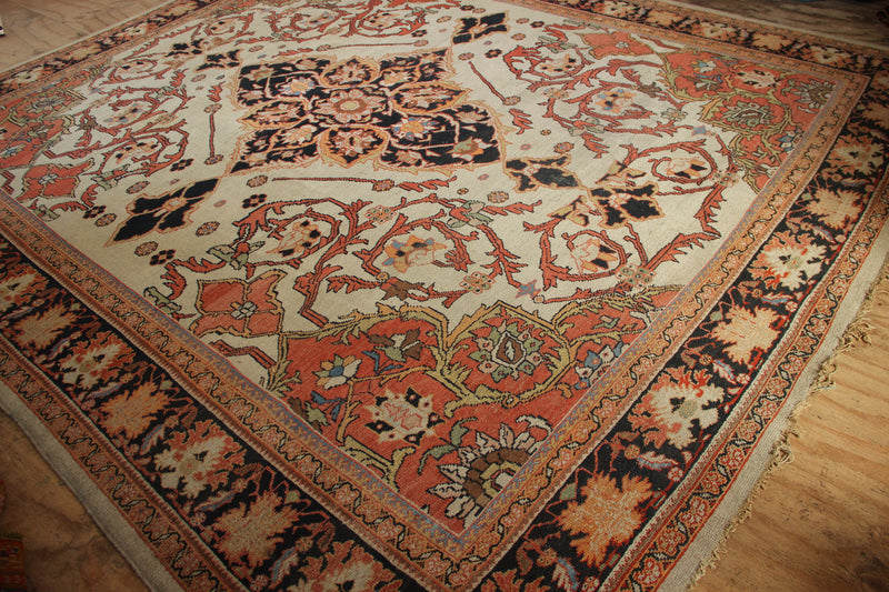 Antique Mahal Carpet 330 x 380cm / 10'10" x 12'5"
