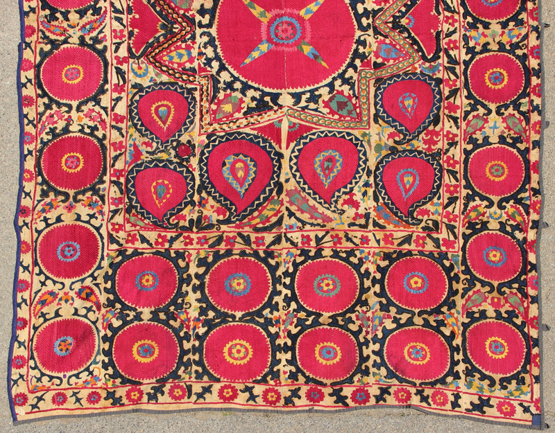 Antique Tashkent Suzani 184 x 282cm / 6'4" x 9'6"