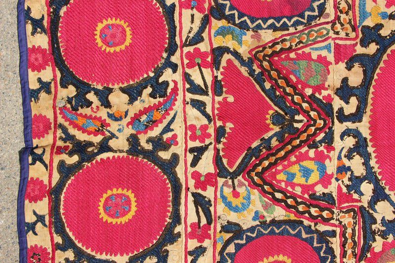 Antique Tashkent Suzani 184 x 282cm / 6'4" x 9'6"