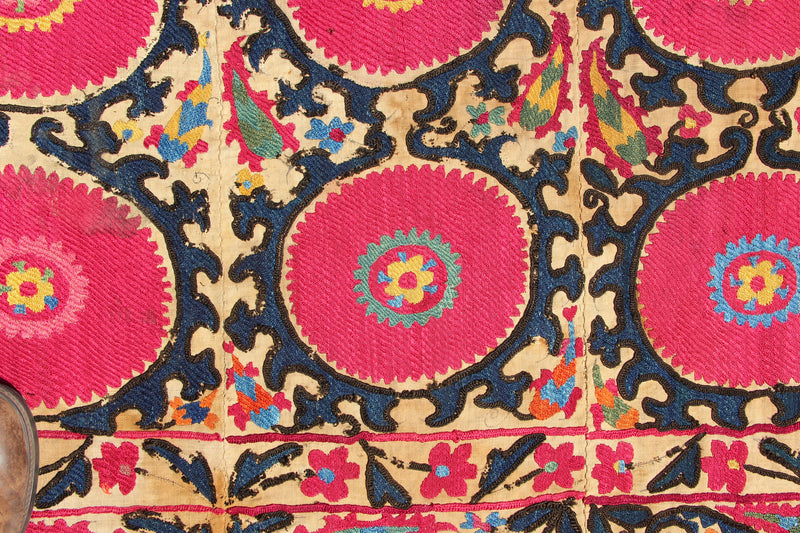 Antique Tashkent Suzani 184 x 282cm / 6'4" x 9'6"