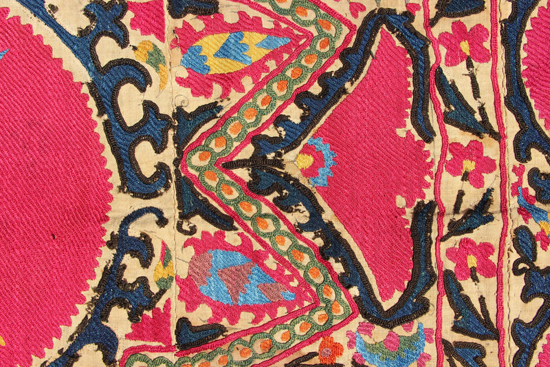 Antique Tashkent Suzani 184 x 282cm / 6'4" x 9'6"