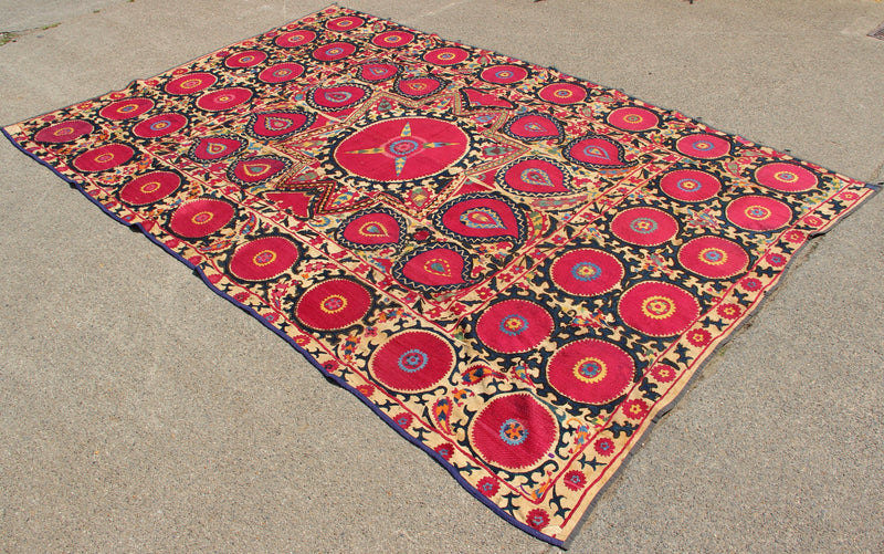 Antique Tashkent Suzani 184 x 282cm / 6'4" x 9'6"