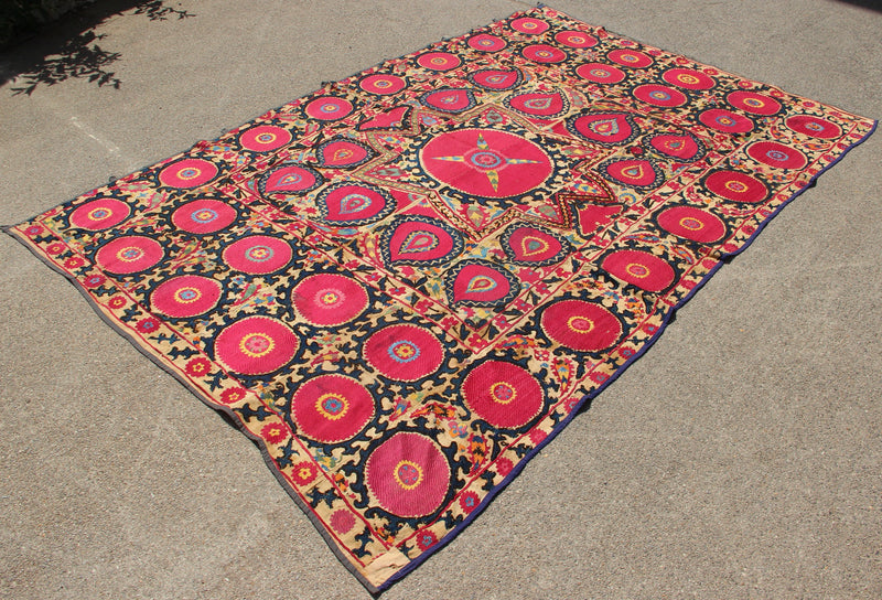 Antique Tashkent Suzani 184 x 282cm / 6'4" x 9'6"