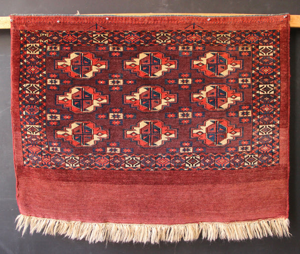 Mid 19th Century Yomud Chuval 105 x 79cm / 3'5" x 2'7"