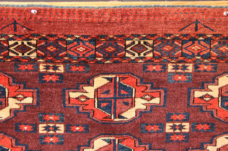 Mid 19th Century Yomud Chuval 105 x 79cm / 3'5" x 2'7"