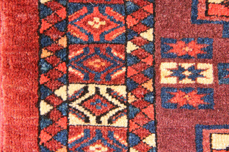 Mid 19th Century Yomud Chuval 105 x 79cm / 3'5" x 2'7"