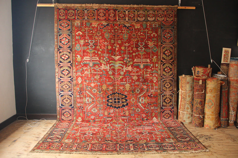 Antique Heriz Carpet Allover Design 9'4" x 14'4" / 286 x 419cm