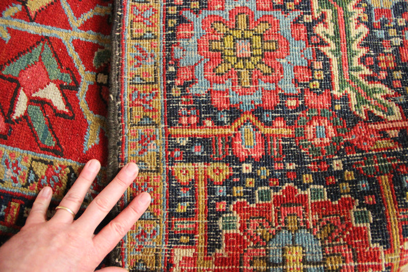 Antique Heriz Carpet With Allover Design 7'6" x 11'0" / 228 x 336cm