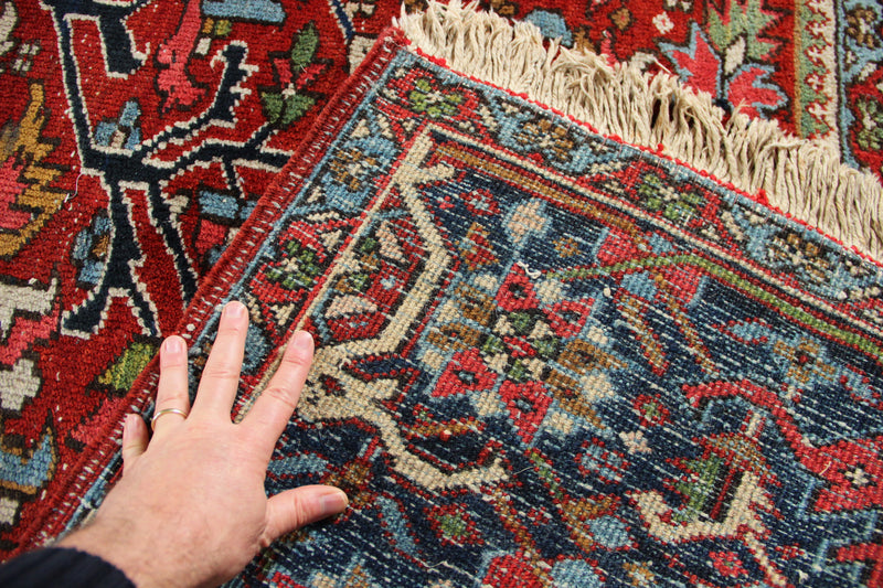 Antique Heriz Carpet 239 x 333cm / 7'10" x 10'11"
