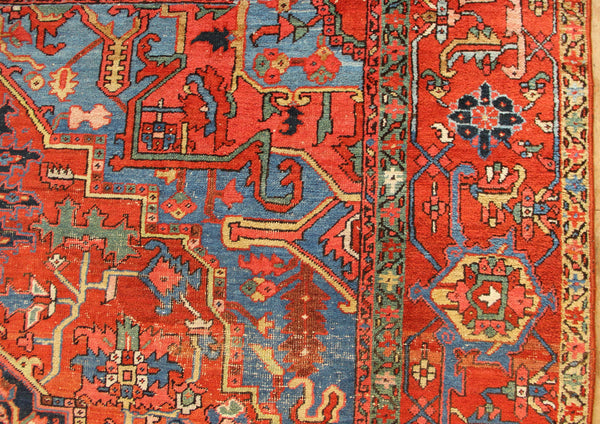 Antique Heriz, worn 292 x 388cm / 9'7" x 12'9"