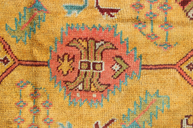 Antique Oushak Pale Gold Field 328 x 458cm / 10'9" x 15'0"