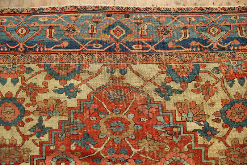 Antique 'Mina Khani' Heriz Carpet 300 x 327cm / 9'10" x 10'9"