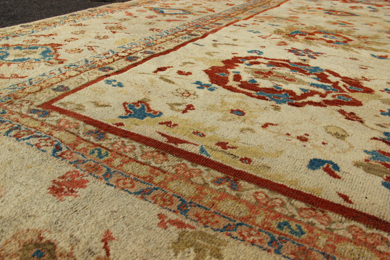 Antique Ziegler & Co Carpet, Ivory 327 x 416cm / 10'9" x 13'7"